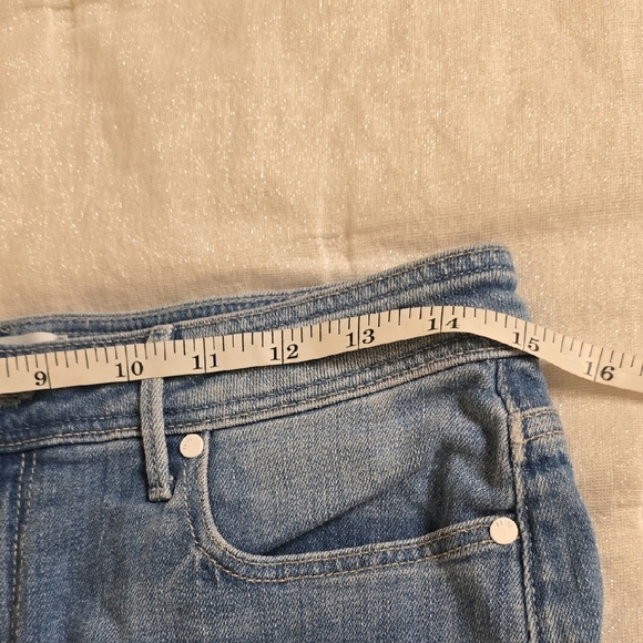 PAIGE NELLIE Denim Blue Wide Leg Jeans EUC - Picture 16 of 16